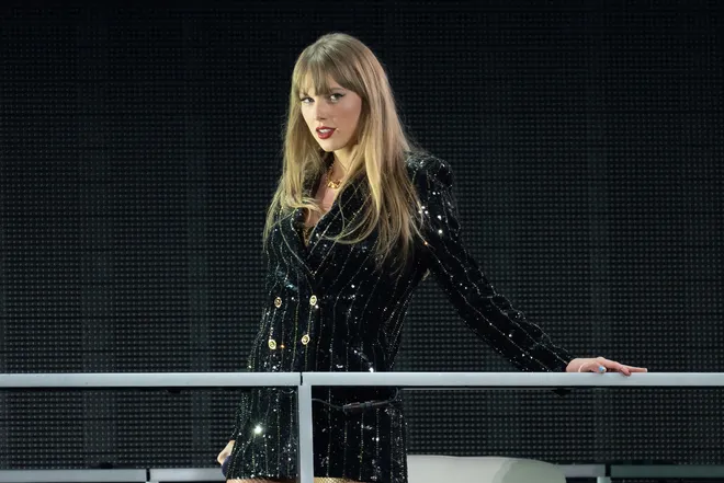 Taylor Swift’s ‘Eras’ Tour Movie: Fans Debate Proper Etiquette for Enjoying the Concert Film