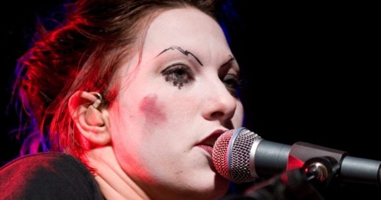 Amanda Palmer: A Controversial Figure in the Arts