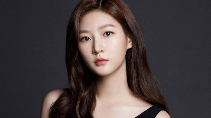 Condolences Pour In as Beloved Actress Kim Sae-Ron Passes Away at 24